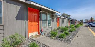 North Trace Village Apartments Gallery 15