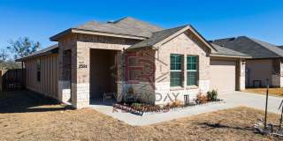 3 bedroom 2 bath in Yowell Ranch Gallery 1