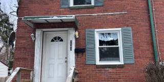 Newly Renovated 2 Bedroom Townhome Gallery 1