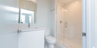 6400 North Wayne Avenue Gallery 4