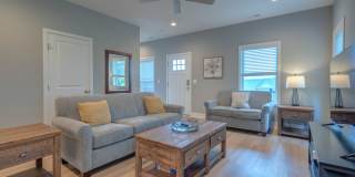 Brand New Townhouse Community in Blacksburg! - FURNISHED Gallery 3