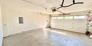 Spacious 4BD/3BA Bellevue Home with Private Backyard & Garage Gallery 26