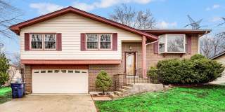 4 Bed 2.5 Bath in Des Plaines Gallery 1