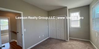 Upscale Three Bedroom in Colonial Green with Garage Upscale Three Bedroom in Colonial Green with Garage Gallery 44