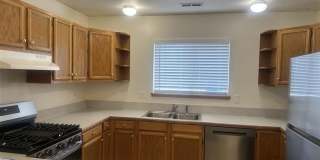 Spacious 3 Bedroom Ranch Home on Corner Lot – 98682 Gallery 1