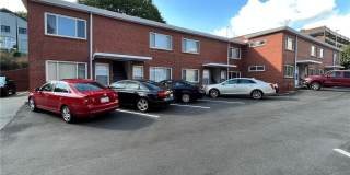 1902 Queen Street Gallery 1