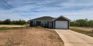 Charming 3BR / 2BA home with spacious backyard and full of curb appeal COMING SOON! Gallery 1