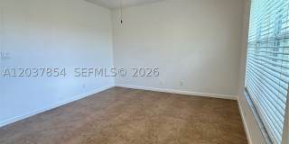 5541 NW 90th Ter Gallery 9