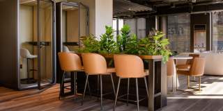 1900 Broadway Gallery 34