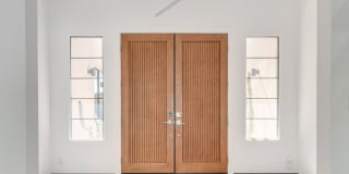 Luxury Summerlin Living in Gated Canyon Crest Community Gallery 7