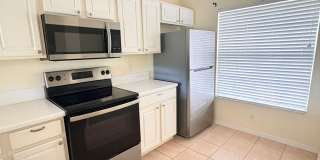 2/2.5 Townhome in Fort Myers for Rent Gallery 1