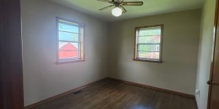 Freshly Updated Rancher w/ Detached Garage!! Gallery 12