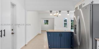 731 Sistina AV Gallery 21
