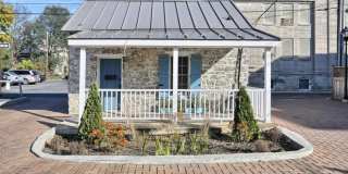 Historic one bedroom Tiny home in Carlisle Gallery 1