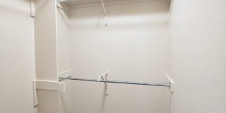 914 Tisbury Parkway Gallery 21