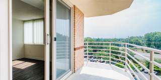 Lake Arbor Towers Gallery 7