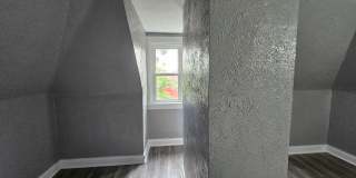 Fully updated 3 Bedroom 1 Bath Apartment for rent in Beechview! Gallery 14