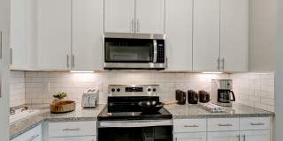 Riverhaus Creekside Apartments Gallery 33