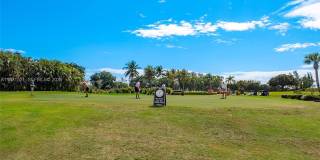 9811 N Hollybrook Lake Dr Gallery 32