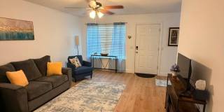 COMING SOON: FULLY FURNISHED!!! 3 bedroom/ 1.5 bathrooms- Short-Term Rental – 2121 Kentucky Ave, Joplin, MO, With a Car Garage!!! Gallery 6