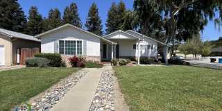 $4,995 - Beautiful 3/2 Bath Home Tucked Away in Prime Santa Clara's Location Gallery 1