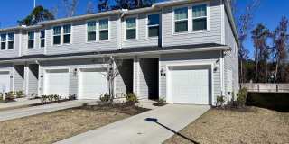 694 HOLLY LAKES Drive Gallery 1