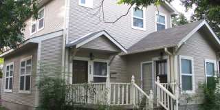 UT PRE-LEASE: North Campus 6 bed / 3 bath Remodel, High-End Kitchen Features SS Appliances, Wood Floors, Updated Bathrooms Gallery 8