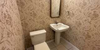 SPACIOUS COZY TOWNHOME IN GATED COMMUNITY Gallery 12