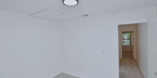 72 LAKEPOINTE Circle Gallery 38