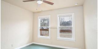 928 Poinsettia Gallery 9