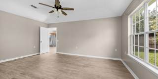 Charming 3-Bedroom Home in a Great Neighborhood with Pool & Park Access! Gallery 11