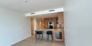 Luxury 1-Bedroom Kakaako Apartment Gallery 5