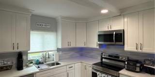 1561 NE 12th Terrace NE Gallery 3