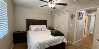 Wonderful 3 bed , 2 bath in Sunnyside Area Gallery 29
