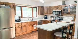 4626 Midway Road Gallery 6