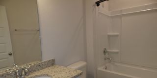 4-Bedroom Home - Community Pool Gallery 21