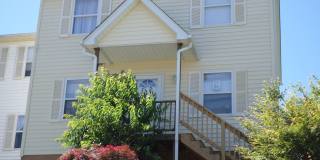 3 Bedroom 2.5 Bath 1 Car Garage Duplex Gallery 1