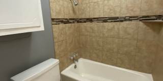 2 Bedroom 1.5 Bath Apt at the Monterey Square Apts NW OKC Gallery 25