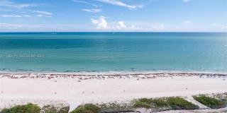 5601 Collins Avenue Gallery 10