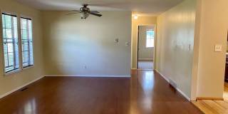 Spacious House Near CSU! Gallery 4