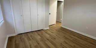 408 SE First Street Gallery 19