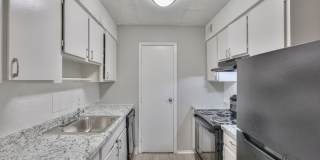 Solana at Brentwood Gallery 33