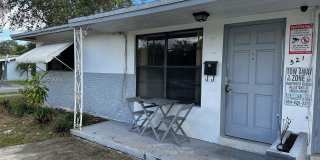 521 SW 9th St Gallery 1