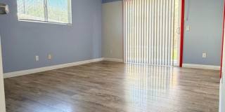 Updated 3-Bedroom + Bonus Room in North Riverside! Gallery 1