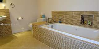 6471 Bay Club Dr Gallery 14