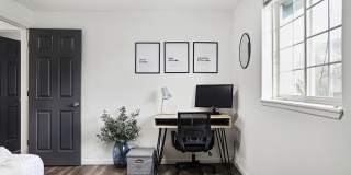 221 Northeast Steiger Street Gallery 12