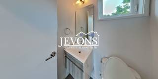 Luxury single-family home with inclusive water, sewer, and garbage Gallery 38