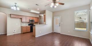 AVAILABLE NOW! Nice 3 BEDROOM DUPLEX LOCATED IN HUTTO, TEXAS! Gallery 1