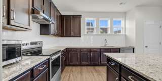 FIRST MONTHS RENT FREE WITH SIGNED 2 YEAR LEASE Gallery 12