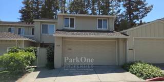 Spacious and Updated Heather Farms Townhome for Lease Gallery 1